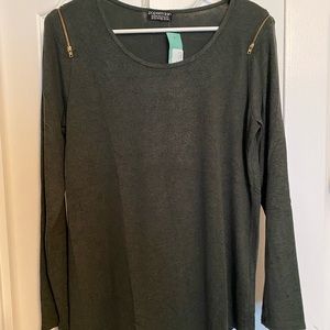 Long-sleeve zipper shoulder top, Size L